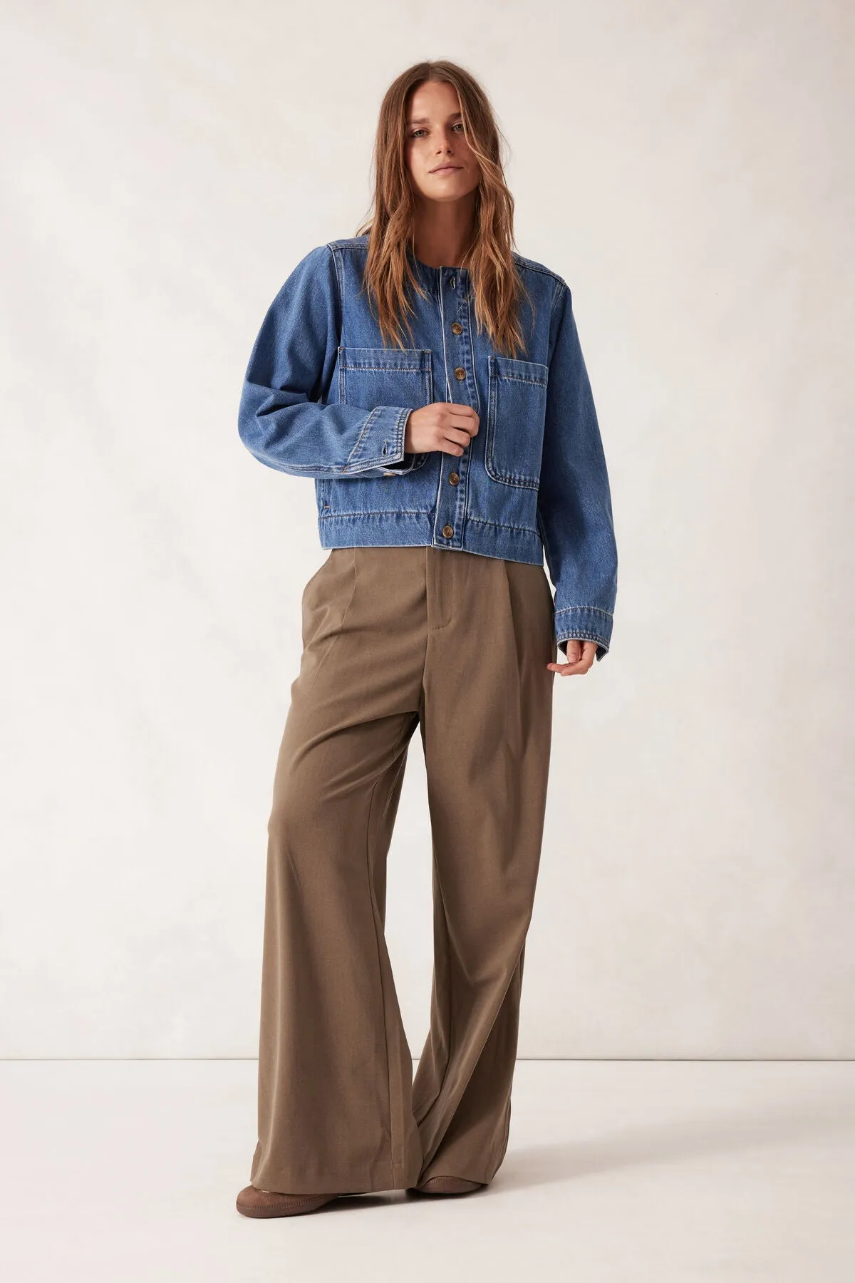Collarless jkt